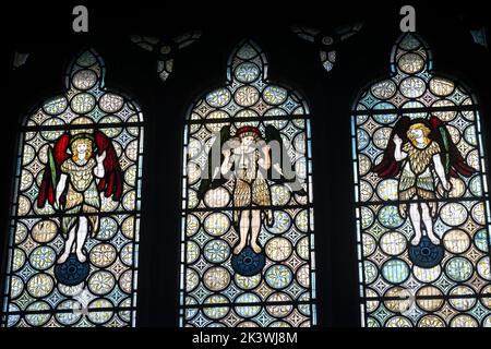 Vitraux Angels, église Saint-Nicolas, Beaudésert, Henley-in-Arden, Warwickshire, Angleterre, Royaume-Uni Banque D'Images