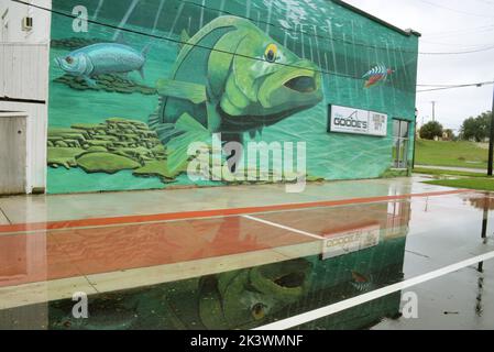 Comté de Brevard, Floride, États-Unis 28 septembre 2022. Inondation de rue et panneaux vers le bas avant l'arrivée de l'ouragan Ian dans le comté de Brevard en Floride, avec l'arrivée de Palm Bay, Melbourne Beach, Indialantic, Indian Harbour Beach et satellite Beach. Crédit photo : Julian Leek/Alay Live News Banque D'Images