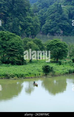 Mugenkyo traversée de la rivière Tadami Fukushima Japon Banque D'Images