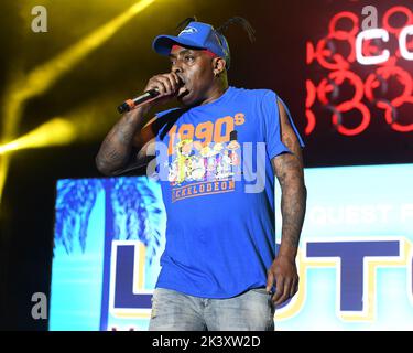 **PHOTO DE FICHIER** Coolio est décédé. BOCA RATON - 16 NOVEMBRE : Coolio se produit pendant le festival de musique Lotos à l'amphithéâtre Mizner Park à 16 novembre 2019, à Boca Raton, en Floride. Crédit : mpi04/MediaPunch Banque D'Images