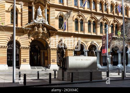 Le cénotaphe du mémorial de guerre de Martin place à Sydney, en Australie Banque D'Images