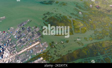 NINGDE, CHIAN - 24 SEPTEMBRE 2022 - vue aérienne de l'île de Zhujiang, un ancien village de Xiapu, dans la ville de Ningde, province de Fujian, Chine, 24 sept. 202 Banque D'Images