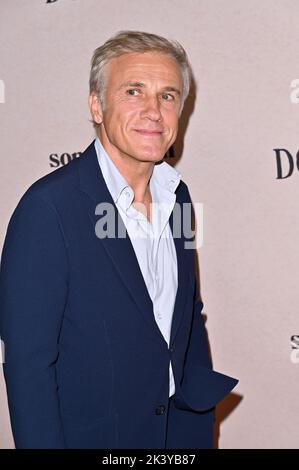 Los Angeles, États-Unis. 28th septembre 2022. Christoph Waltz à la première de « Dead for A Dollar » au théâtre de la Guilde des réalisateurs. Crédit photo : Paul Smith/Alamy Live News Banque D'Images