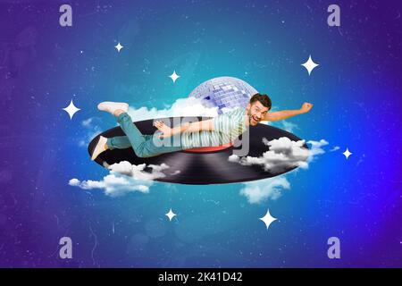 Collage photo de jeune drôle excitée gars porter ensemble élégant mouche verticale plaque disco fête événement bonne humeur espace isolé sur le fond de dessin Banque D'Images