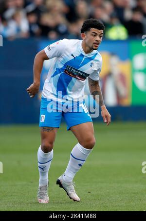 Josh Gordon de Barrow pendant le match de la Sky Bet League Two à Holker Street, Barrow-in-Furness. Date de la photo: Samedi 24 septembre 2022. Banque D'Images