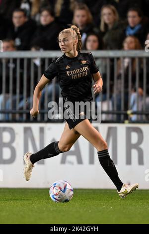 AMSTERDAM - Leah Williamson d'Arsenal WFC lors du match de l'UEFA Champions League pour les femmes entre Ajax Amsterdam et Arsenal FC au complexe sportif de Toekomst sur 28 septembre 2022 à Amsterdam, pays-Bas. ANP GERRIT VAN COLOGNE Banque D'Images