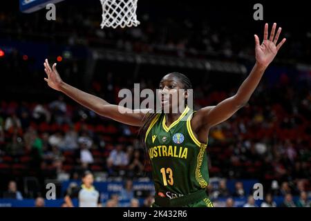 29th septembre 2022 ; Sydney, Homebush, Nouvelle-Galles du Sud, Australie, Coupe du monde de basket-ball féminin : quart de finale Belgique contre l'Australie, eZi Magbegor d'Australie Banque D'Images