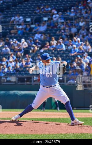 25 septembre 2022: Lanceur de Kansas City Max Castillo (60) lance un terrain pendant le match avec les Mariners de Seattle et les Royals de Kansas City qui se sont tenus au stade Kauffman dans le Missouri de kansas City David Seelig/Cal Sport Medi Banque D'Images