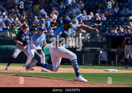 25 septembre 2022: Le pichet de Kansas City Amir Garrett (24) lance un terrain pendant le match avec les Mariners de Seattle et les Royals de Kansas City qui se sont tenus au stade Kauffman dans le Missouri de kansas City David Seelig/Cal Sport Medi Banque D'Images