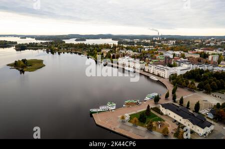 Paysage de drone aérien de la ville de Kuopio dans l'est de la finlande. Savonia Norrthern Banque D'Images