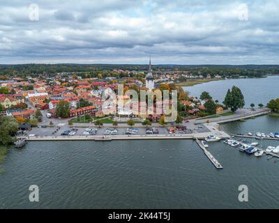 Vue aérienne de la ville suédoise Mariefred Sodermanland près du château de gripsholm. Banque D'Images