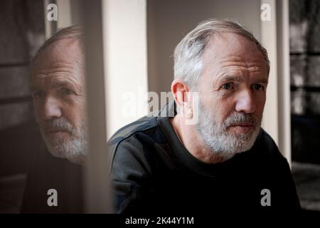 Le photographe Anton Corbijn présente une série de portraits dans l'exposition l'angle humain de Sotheby's à Stockholm, en Suède, sur 28 septembre 2022. P Banque D'Images