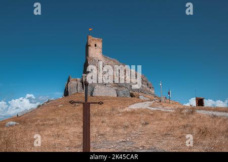 Vue du Castillo del CID à Atienza, Guadalajara (Espagne), avec l'épée de la série Game of Thrones Banque D'Images