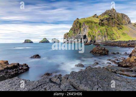 Rocher à tête d'éléphant à Vestmannaeyjar Islande Banque D'Images