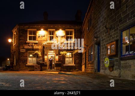 Haworth, West Yorkshire, Royaume-Uni. Pub Old White Lion Banque D'Images