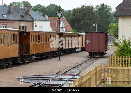 Locomotive à vapeur du chemin de fer patrimonial de la Baie de somme. Banque D'Images