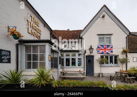 Le pub des trois Lions de Farncombe, Godalming, Surrey, Angleterre, Royaume-Uni Banque D'Images