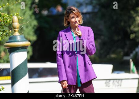 Anna Foglietta participe au Festival international du film de Venise 79th à Darsena Excelsior à Venise. Banque D'Images