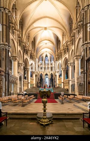 Canterbury, Royaume-Uni - 10 septembre 2022 : vue sur la chapelle de la Trinité à l'intérieur de la cathédrale de Cnaterbury Banque D'Images