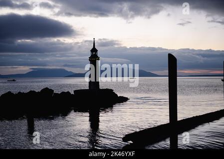 Coucher de soleil à Taylor Shellfish Farm Chuckanut Drive, Washington Banque D'Images