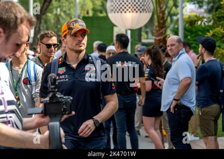 Marina Bay, Singapour, 30th septembre 2022, Max Verstappen, des pays-Bas, participe à Red Bull Racing. Pratique, partie 17 du championnat de Formule 1 2022. Crédit : Michael Potts/Alay Live News Banque D'Images