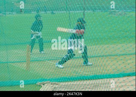 Sylhet, Bangladesh. 29th septembre 2022. Bangladesh femmes Cricket batting tous les Rounder main droite Jahanara Alam (R) batting aux filets pendant la séance d'entraînement au stade international de cricket de Sylhet terrain - 2. Le Bangladesh sera confronté à la Thaïlande le jour de l'innagation du tournoi. Sur 29 septembre 2022 à Sylhet, Bangladesh. (Credit image: © MD Rafayat Haque Khan Eyepix G/eyepix via ZUMA Press Wire) Banque D'Images