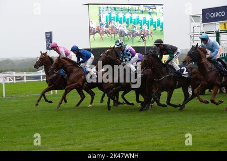 Ascot, Berkshire, Royaume-Uni. 30th septembre 2022. Cavaliers dans le Peroni Nastro Azzurro Noel Murless enjeux à l'hippodrome d'Ascot. Crédit : Maureen McLean/Alay Live News Banque D'Images