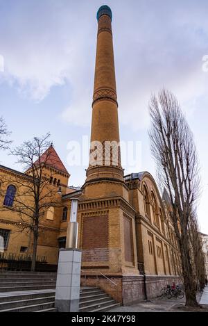 Le Kulturbrauerei de Berlin est un immense complexe de bâtiments sur le site d'une ancienne brasserie, Schultheiss-Brauerei. Aujourd'hui, il est exploité comme un cen culturel Banque D'Images