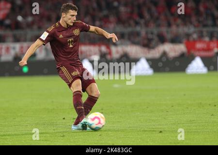 MUNICH, Allemagne. , . #5, Benjamin Pavard, lors du match de football Bundesliga entre le FC Bayern Muenchen et Bayer 04 Leverkusen à l'Allianz Arena de Munich sur 30. Septembre 2022, Allemagne. DFL, Fussball, 4:0 (photo et copyright @ ATP images/Arthur THILL (THILL Arthur/ATP/SPP) crédit: SPP Sport Press photo. /Alamy Live News Banque D'Images