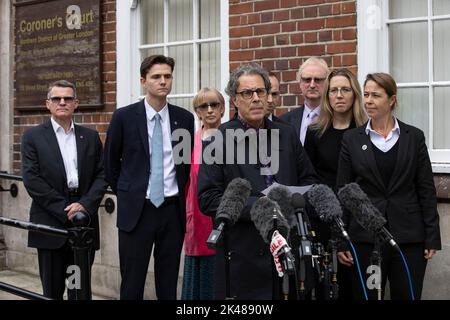 Londres, Royaume-Uni. 30th septembre 2022. PHOTO:JEFF GILBERT 30th septembre 2022 Barnett, North London, UK Ian Russell (le père de Molly), fait une déclaration à la fin de la dernière journée de l'enquête Molly Russell à North London CoronoerÕs court. Crédit : Jeff Gilbert/Alamy Live News Banque D'Images