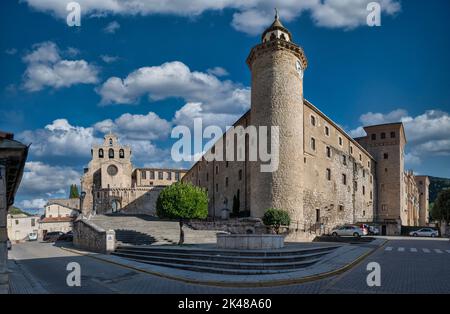 Vue panoramique sur le complexe de San Salvador de Oña. Site historique de la province de Burgos, Castilla y León, Espagne, Europe Banque D'Images