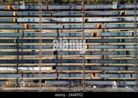 Tyseley, Birmingham, Royaume-Uni. 1 octobre 2022 - des trains de chemin de fer des West Midlands inutilisés et garés au dépôt d'entretien des trains de Tyseley à Birmingham pendant que les travailleurs ferroviaires participent à la poursuite des actions de grève. Photo par crédit : Scott cm/Alay Live News Banque D'Images