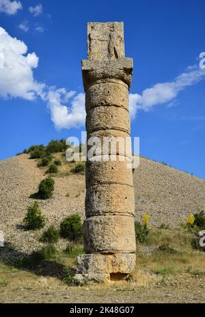 Karakus Tumulus est une ancienne colonie située dans Adiyaman. Banque D'Images