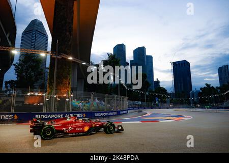 Singapour. 01st octobre 2022. 16 LECLERC Charles (mco), Scuderia Ferrari F1-75, action pendant la Formule 1 Singapore Airlines Grand Prix de Singapour 2022, 17th tour du Championnat du monde de Formule 1 FIA 2022 de 30 septembre à 02 octobre 2022 sur le circuit de rue de Marina Bay, à Singapour - photo Antonin Vincent / DPPI crédit: DPPI Media/Alamy Live News Banque D'Images