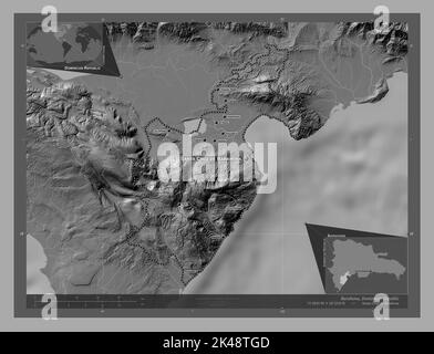 Barahona, province de la République dominicaine. Carte d'altitude à deux niveaux avec lacs et rivières. Lieux et noms des principales villes de la région. Angle auxil Banque D'Images