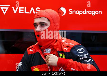 Singapour. 01st octobre 2022. Charles Leclerc (mon) Ferrari. Grand Prix de Singapour, samedi 1st octobre 2022. Marina Bay Street circuit, Singapour. Crédit : James Moy/Alay Live News Banque D'Images