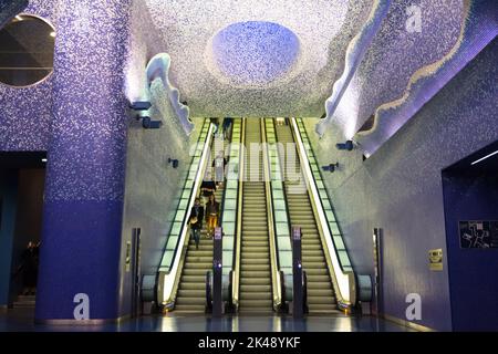 Naples, Italie-28 mars 2016 : vue sur la station de métro de Naples de Tolède, l'une des plus belles d'Europe Banque D'Images