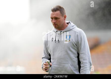 Burslem, Royaume-Uni. 20th mai 2016. David Stockdale inspecte le terrain avant le match de la Sky Bet League 1 Port Vale contre Sheffield mercredi à Vale Park, Bursrem, Royaume-Uni, 1st octobre 2022 (photo de Steve Flynn/News Images) à Bursrem, Royaume-Uni, le 5/20/2016. (Photo de Steve Flynn/News Images/Sipa USA) crédit: SIPA USA/Alay Live News Banque D'Images