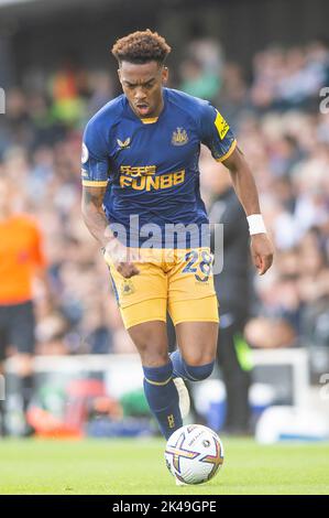 Londres, Royaume-Uni. 01st octobre 2022. Joe Willock de Newcastle United lors du match Premier League entre Fulham et Newcastle United à Craven Cottage, Londres, Angleterre, le 1 octobre 2022. Photo de Salvio Calabre. Utilisation éditoriale uniquement, licence requise pour une utilisation commerciale. Aucune utilisation dans les Paris, les jeux ou les publications d'un seul club/ligue/joueur. Crédit : UK Sports pics Ltd/Alay Live News Banque D'Images