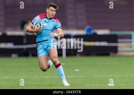 SWANSEA, PAYS DE GALLES - OCTOBRE 01 : les guerriers de Glasgow Tom Jordan lors du championnat de rugby de BKT entre les Ospreys et les guerriers de Glasgow au stade Swansea.com sur 1 octobre 2022 à Swansea, pays de Galles. (Photo par crédit : John Smith/Alamy Live News Banque D'Images