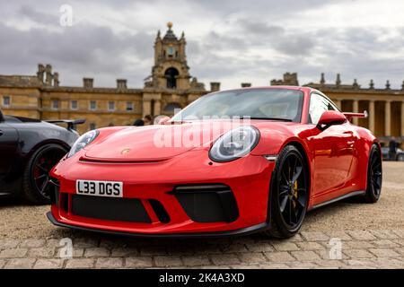 Porsche 911 GT3 ‘L33 DGs’ en exposition au salon privé Concours d’Elégance Motor show tenu au Palais de Blenheim Banque D'Images