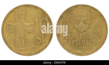 10 pièce de monnaie de couronne slovaque koruna (SKK) avec les deux côtés sur fond blanc isolé Banque D'Images