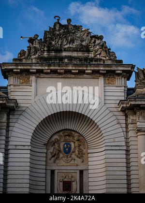 Le centre ville de Lille en décembre, porte de Paris Banque D'Images