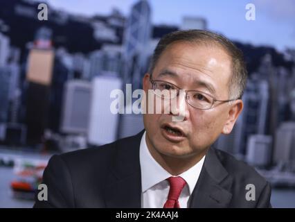 Eddie Yue Wai-man, Directeur général de l'Autorité monétaire de Hong Kong, au bureau du SCMP à Causeway Bay. 28SEP22. SCMP / TSE de mai Banque D'Images