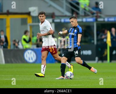 Milan, Italie. 01st octobre 2022. Kristian Asllani du FC Inter lors de la série italienne A, match de football entre le FC Inter et AS Roma sur 1 octobre 2022 au stade San Siro, Milan, Italie. Photo Nderim Kaceli crédit: Agence de photo indépendante/Alamy Live News Banque D'Images