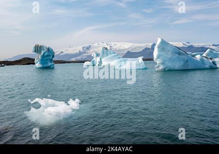 Floes de glace, lagon de glacier de Joekulsarlon, lac glaciaire, bord sud de Vatnajoekull, sud-est, Islande Banque D'Images