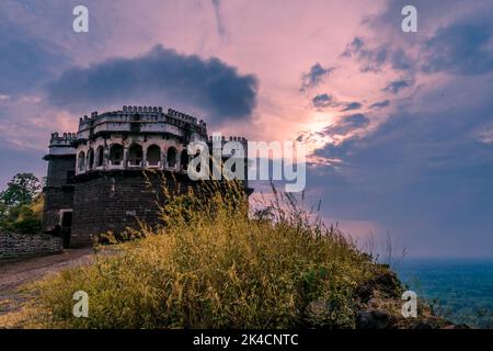 Une vue magnifique sur le fort de Daulatabad dans le village de Devagiri à Maharashtra, Inde au lever du soleil Banque D'Images