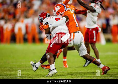 Clemson, Caroline du Sud, États-Unis. 1st octobre 2022. Le match de football de la NCAA au Memorial Stadiun à Clemson, SC. (Scott Kinser/CSM). Crédit : csm/Alay Live News Banque D'Images