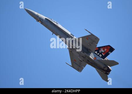 Fairford, Royaume-Uni. 16th juillet 2022. Avions militaires du monde entier exposés pour le RIAT Royal International Air Tattoo. Un McDonnell Douglas EF-18M Hornet de l'armée de l'air espagnole. Banque D'Images