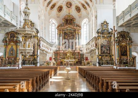 Innenraum der Basilika St. Peter in Dillingen an der Donau, Bayern, Allemagne | Basilique de STS. Peter et Paul Interior, Dillingen an der Donau, B Banque D'Images